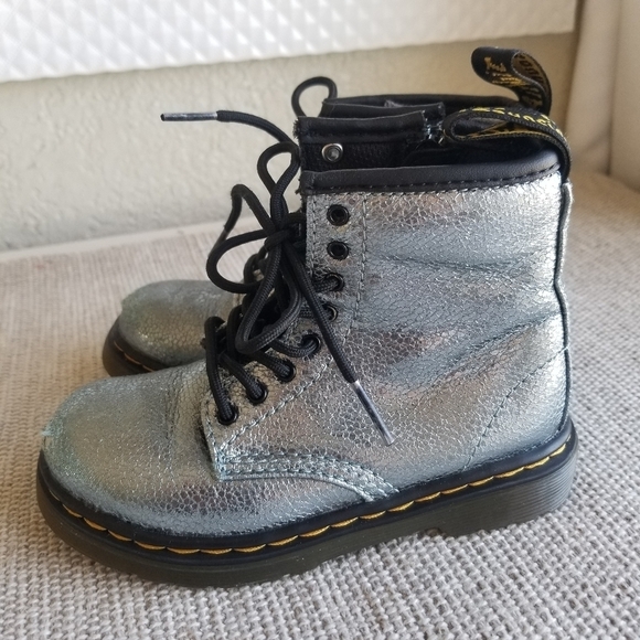 Dr. Martens | 1460 Crinkle Metallic Lace Up Boots - Picture 2 of 11